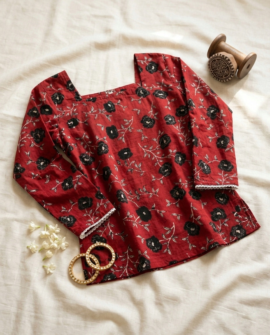 Short Kurti Red